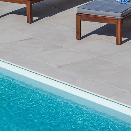 Villa Manda Korina - Three-bedroom With Private Pool *