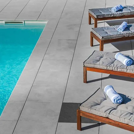 Villa Manda Korina - Three-bedroom With Private Pool *