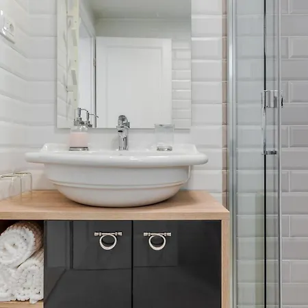 Manda Korina - Three-bedroom With Private Pool * Klis