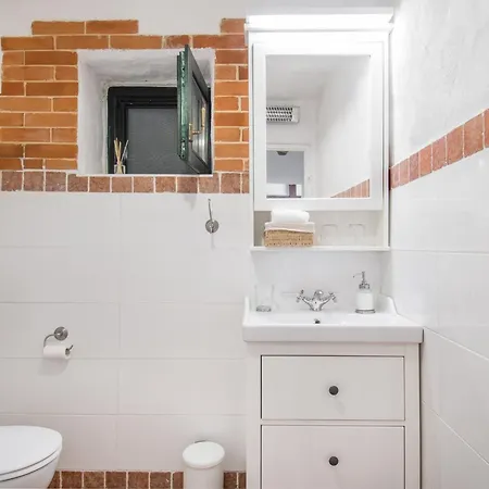 Villa Manda Korina - Three-bedroom With Private Pool *